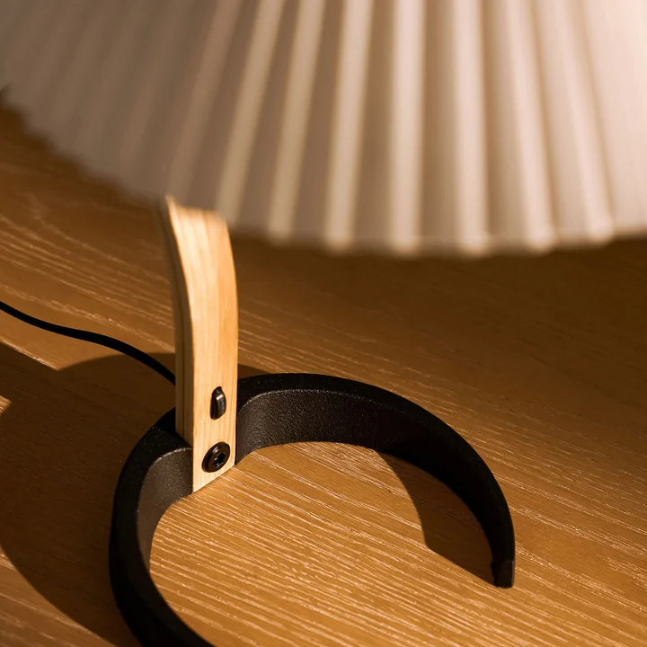 Timberline table lamp from Gubi