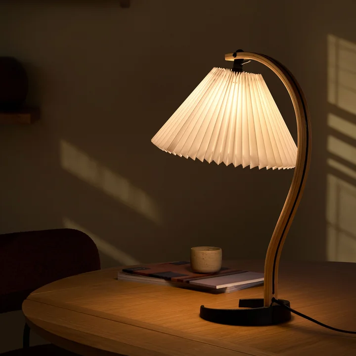 Timberline table lamp from Gubi
