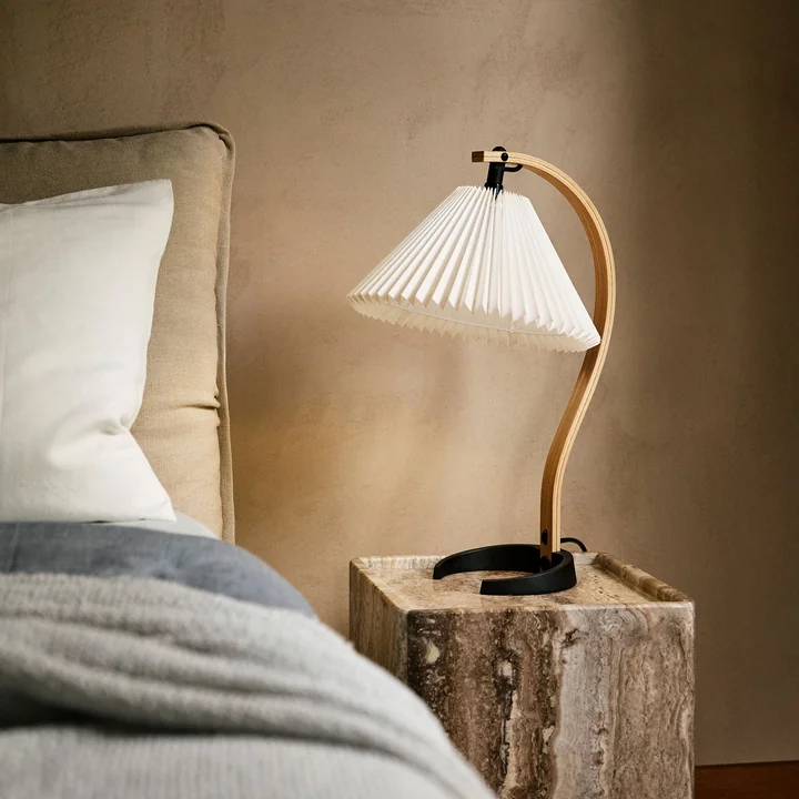 Timberline table lamp from Gubi