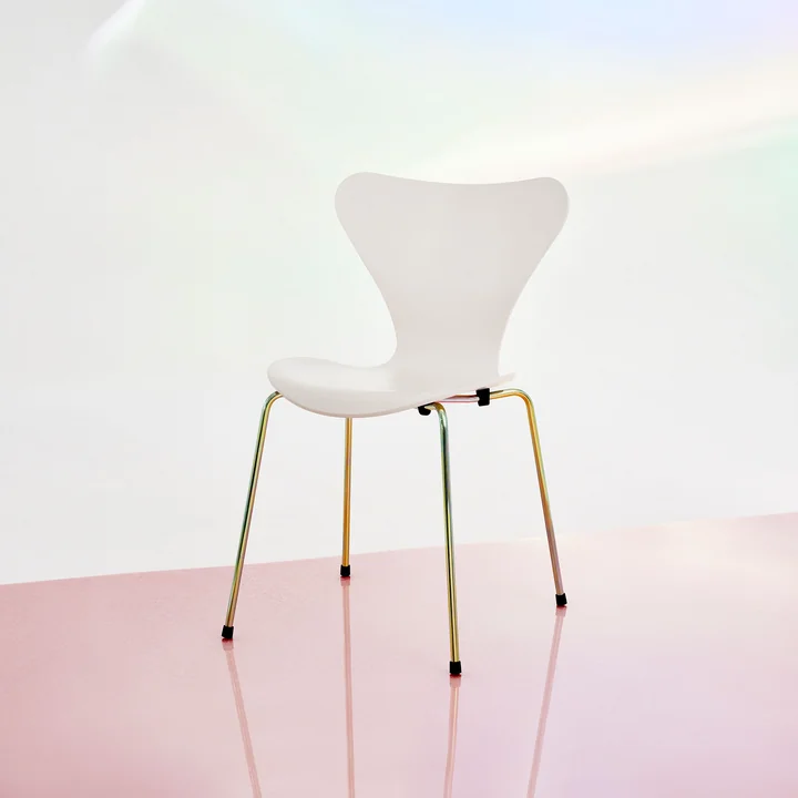 Fritz Hansen - Series 7 Rainbow chair (Special Edition 2025)