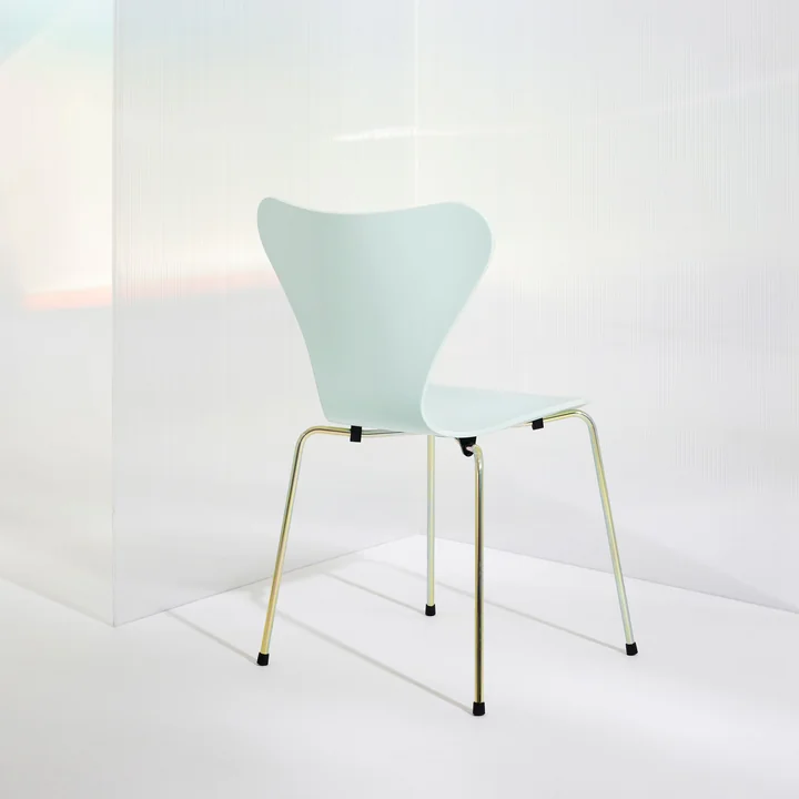 Fritz Hansen - Series 7 Rainbow chair (Special Edition 2025)