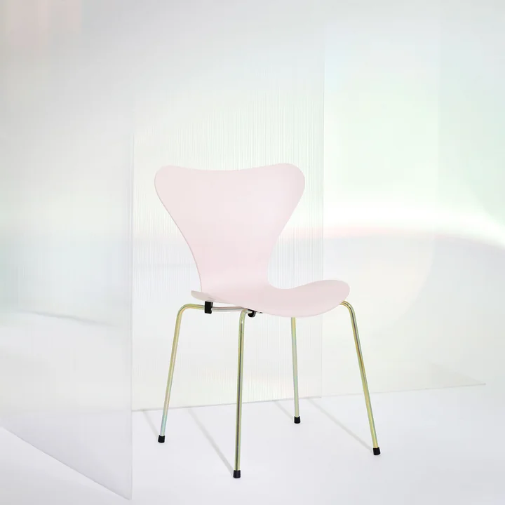 Fritz Hansen - Series 7 Rainbow chair (Special Edition 2025)