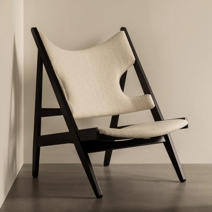 Audo - Knitting Chair, dark stained oak / off-white ( Audo Barnum Bouclé 24) (Limited Edition)