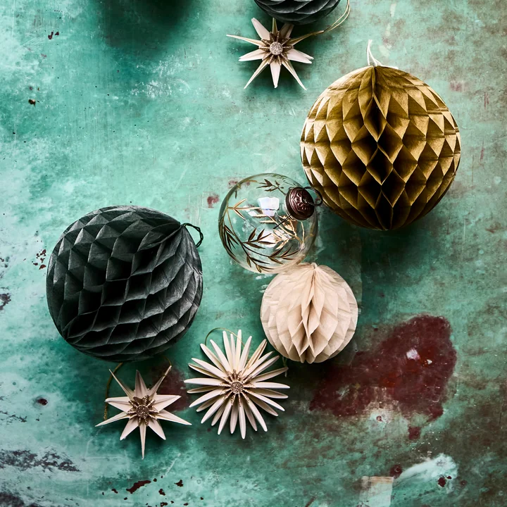 House Doctor - Leaf Ornament, Ø 7.5 cm, clear / gold