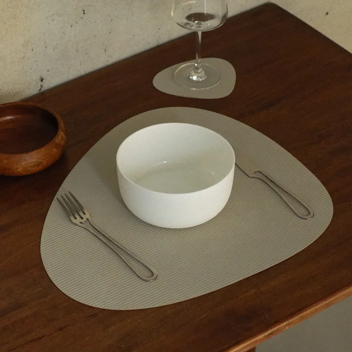 Lind DNA - Placemat Curve L Corduroy clay brown