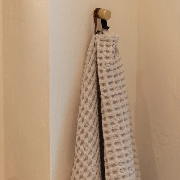 The towel with waffle structure from Humdakin, 55 x 80 cm, light stone