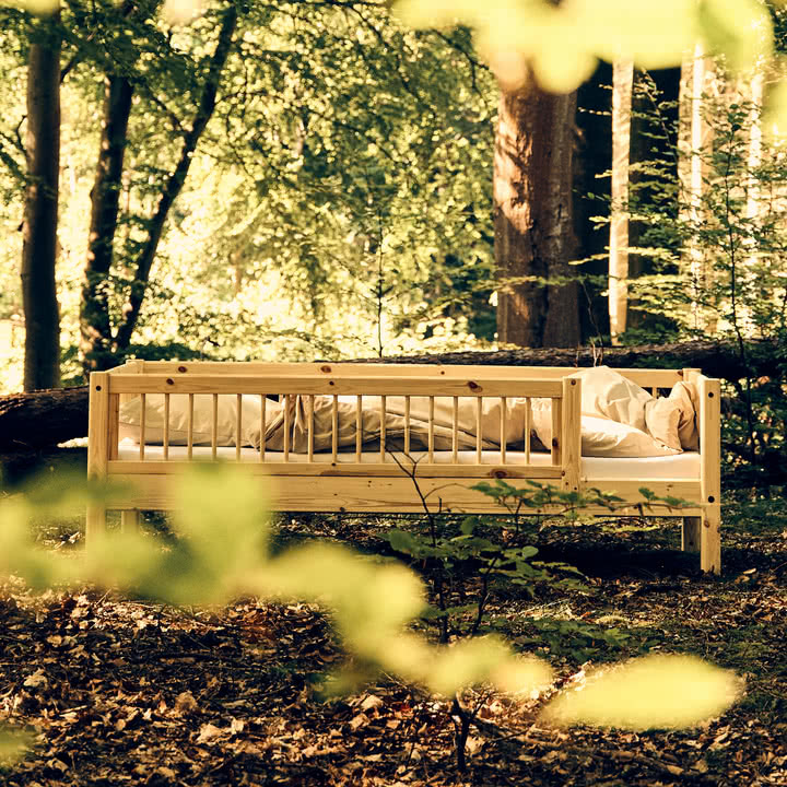 Flexa - Raw single bed with fall protection, 90 x 200 cm, pine wood