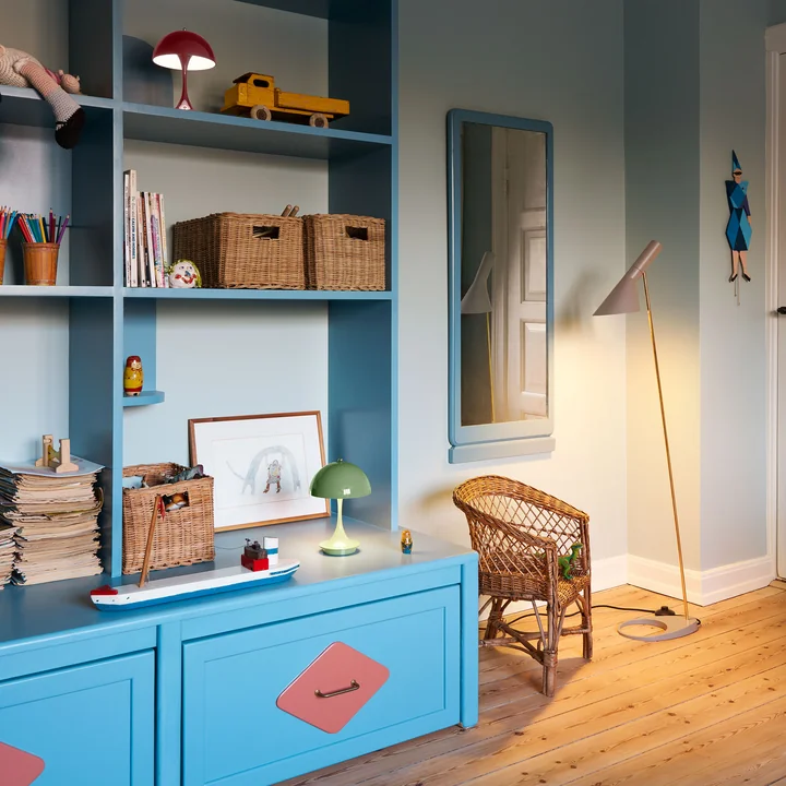 Panthella 160 Portable V3 rechargeable LED table lamp, opaque burgundy by Louis Poulsen