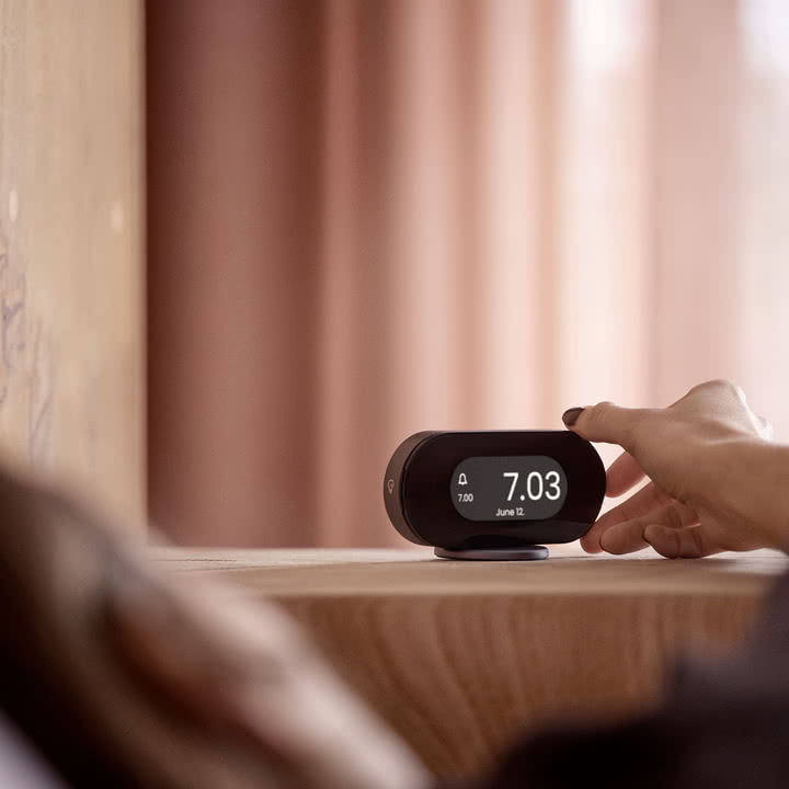 Jacob Jensen - Alarm clock, black