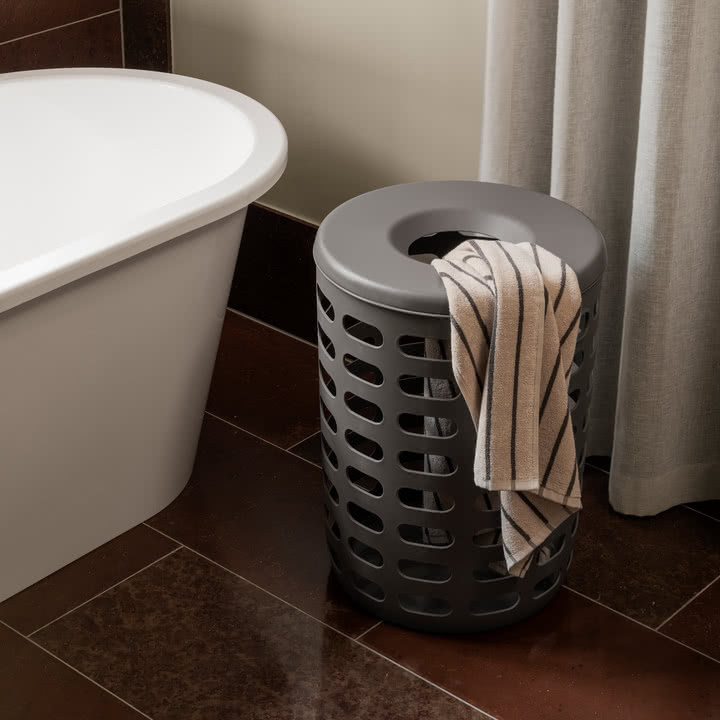 Blomus - Arto Towel, moonbeam / magnet