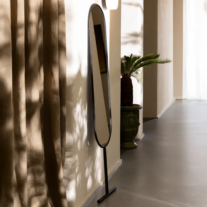 Zuiver - Tess Oval standing mirror, black