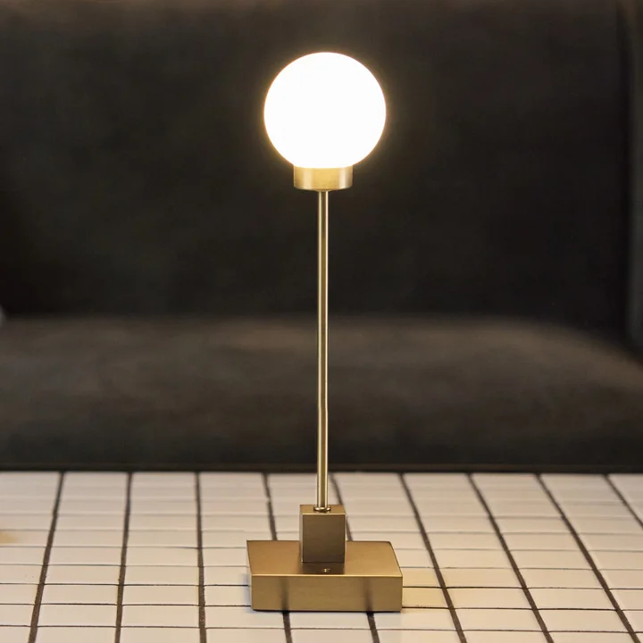 Northern - Snowball LED table lamp with rechargeable battery, brass
