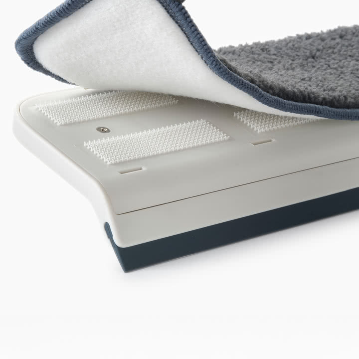 Joseph Joseph - CleanTech 2-in-1 microfiber window wiper and squeegee, stone
