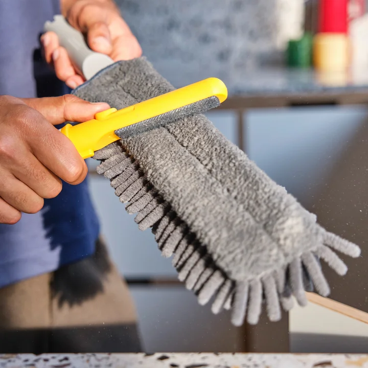 Joseph Joseph - CleanTech 3-in-1 microfiber dust mop, light stone