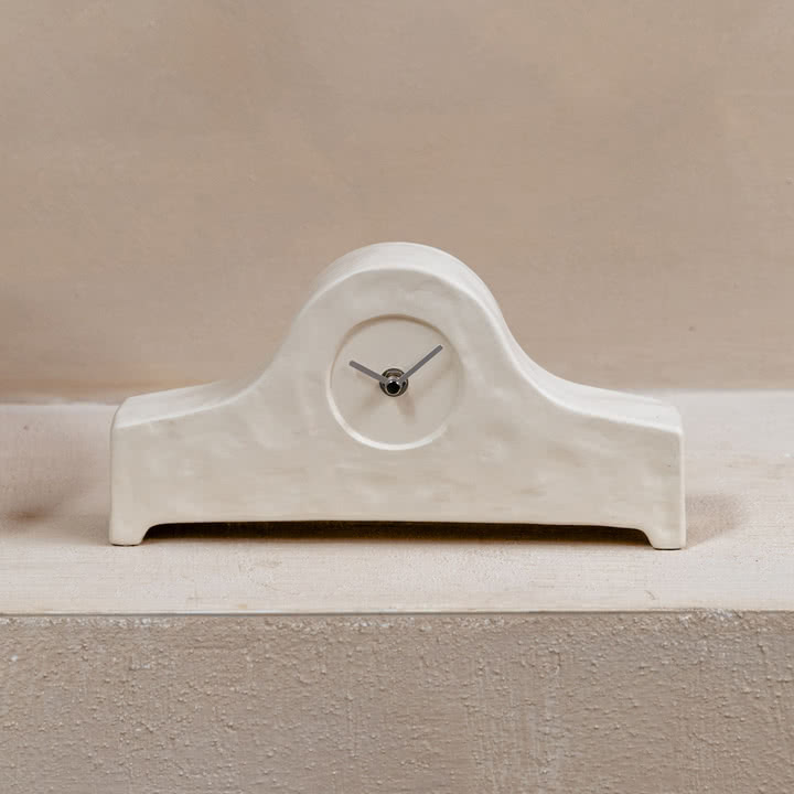 Zuiver - Grandma Table clock, white