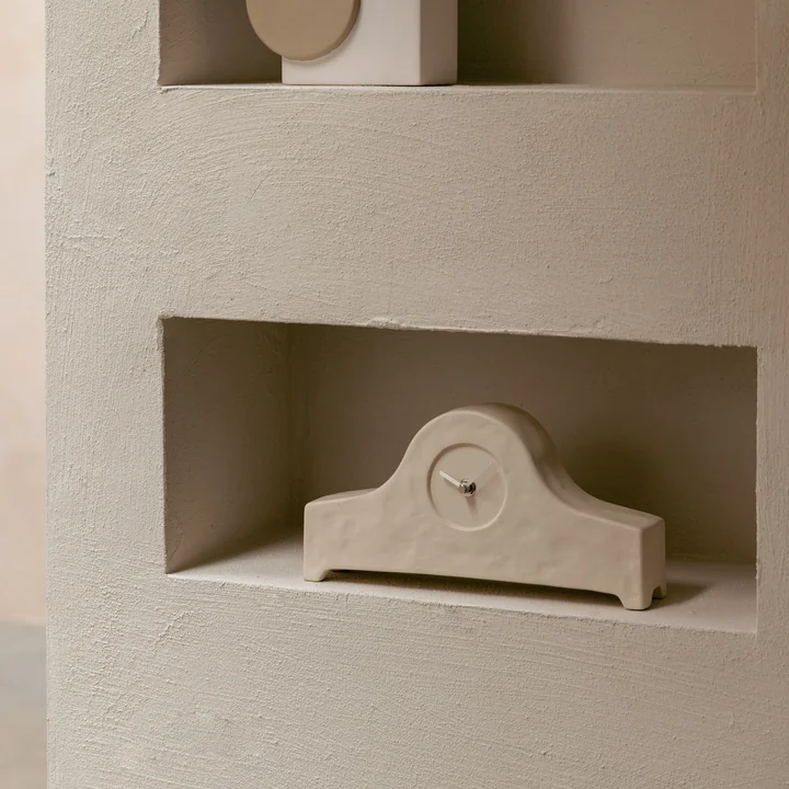 Zuiver - Grandma Table clock, white