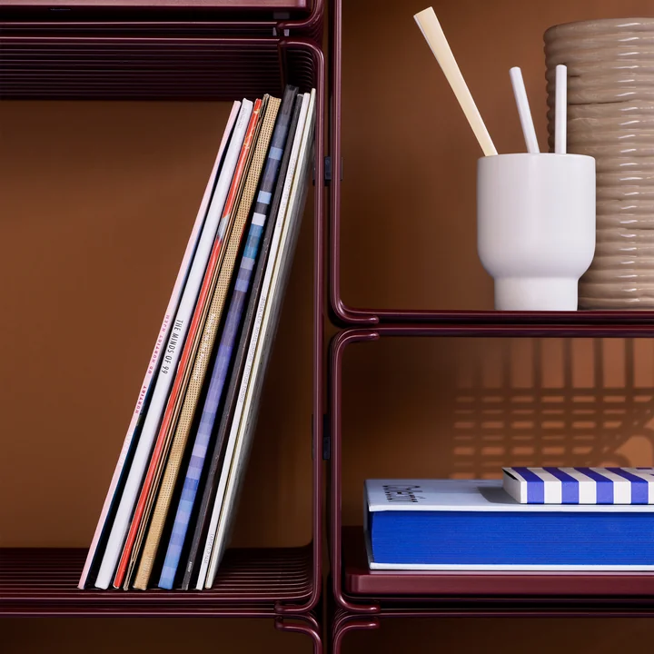 Montana - Panton Wire Half Height Shelf, black-red