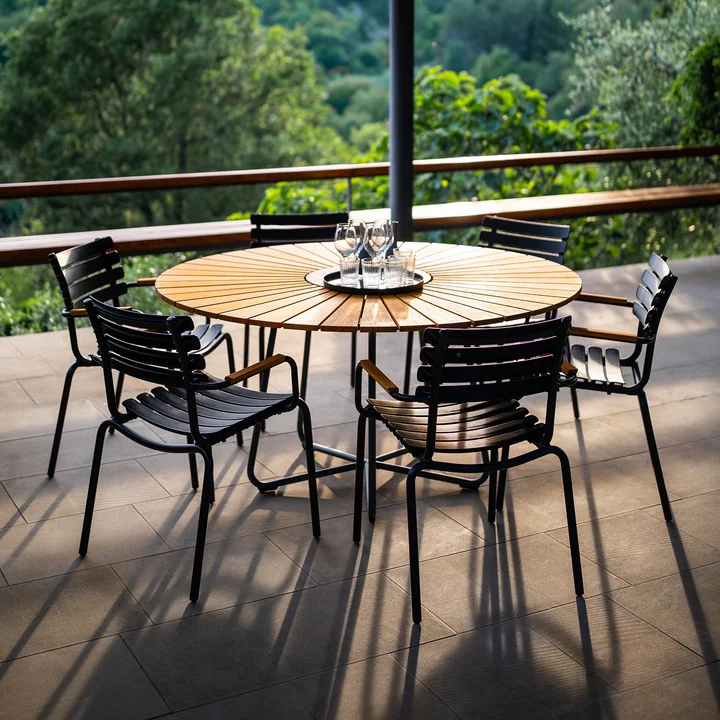 HOUE - CIRCLE Outdoor table