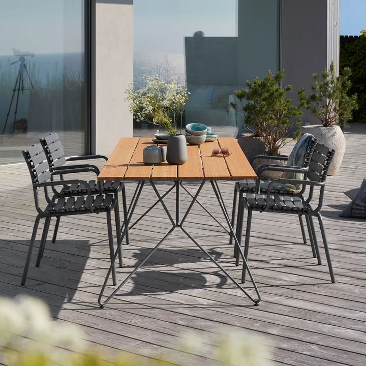 HOUE - SKETCH Outdoor table