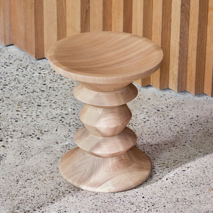 Vitra - Eames Stool, model A, natural chestnut