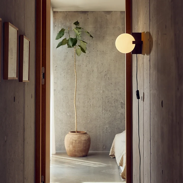 Frandsen - Hito Table lamp / wall lamp, black and white