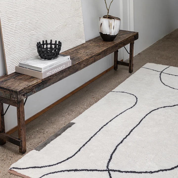Mette Ditmer - Shadow Rug, 140 x 200 cm, off-white