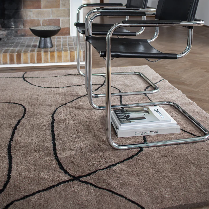 Mette Ditmer - Shadow Rug, 140 x 200 cm, brown