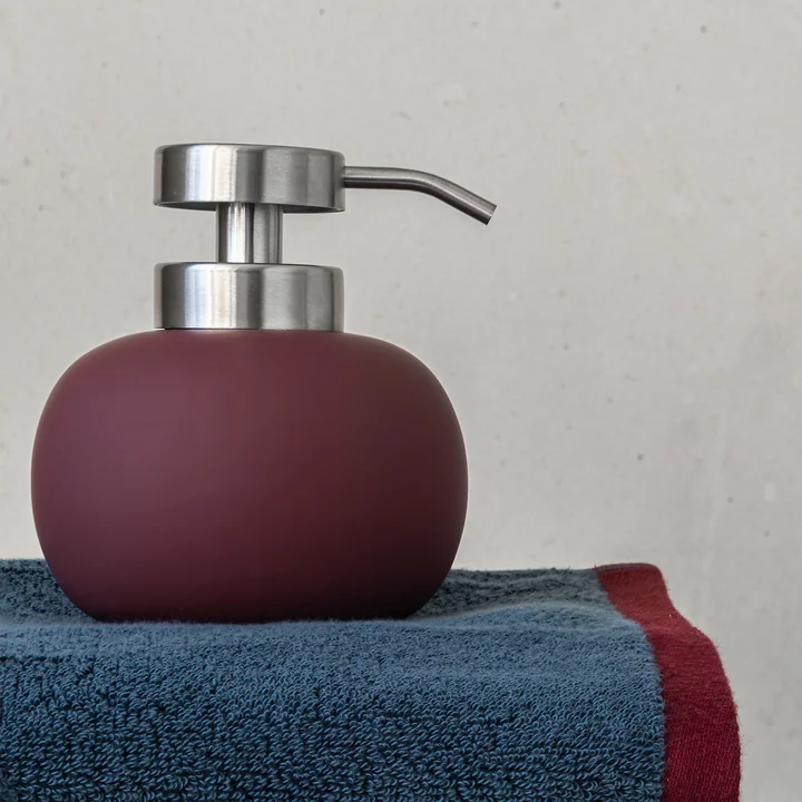 Mette Ditmer - Lotus Play Soap dispenser, H 13 cm, wine red