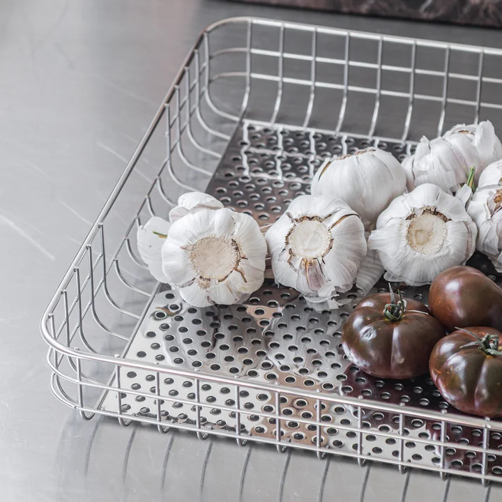 Mette Ditmer - Lift Tray, chrome