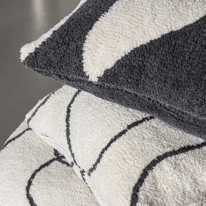 Mette Ditmer - Figura Tufted cushion cover, off-white