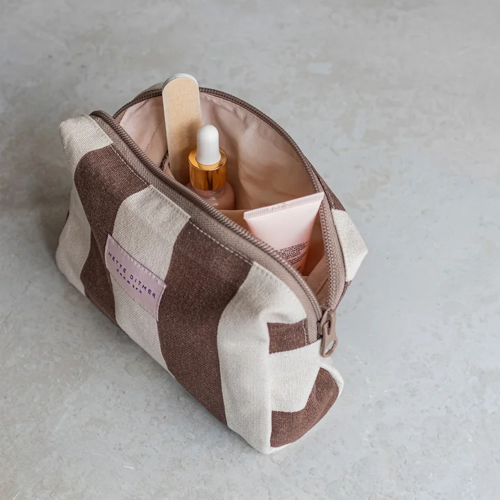 Mette Ditmer - BRING IT Cosmetic bag, 17 x 10 cm, brown