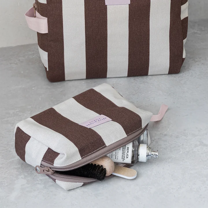 Mette Ditmer - BRING IT Cosmetic bag, 17 x 10 cm, brown