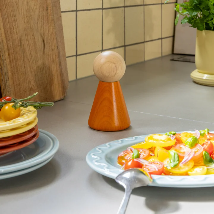 & klevering - Halma salt and pepper mill, small, orange / multicolored