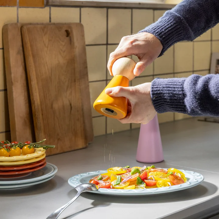 & klevering - Halma salt and pepper mill, large, pink / multicolored