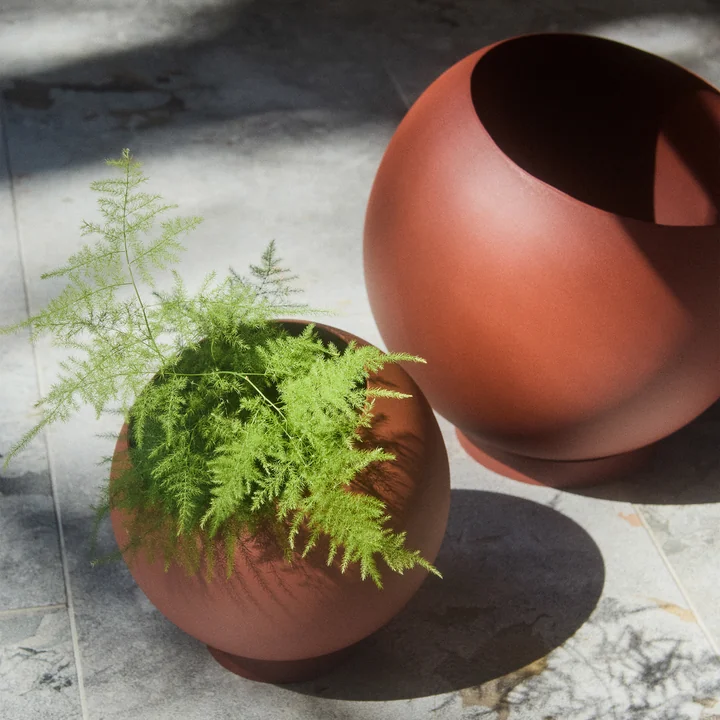 AYTM - Globe Flower pot, ginger bread