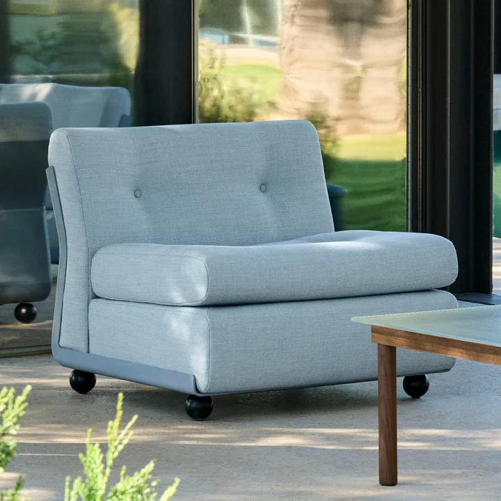 HAY - Amanta 1 seater sofa, frost blue / blue-grey (Kvadrat Naveli 723)
