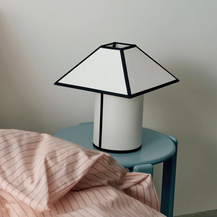HAY - Ava Pyramid Table lamp Ø 29 cm, white