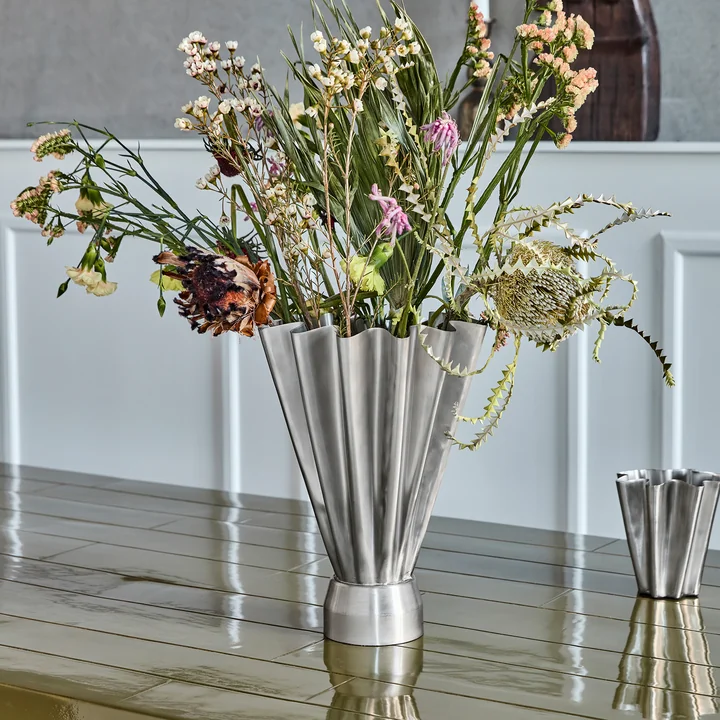 House Doctor - Flood Vase, Ø 23 x H 33 cm, brushed silver finish