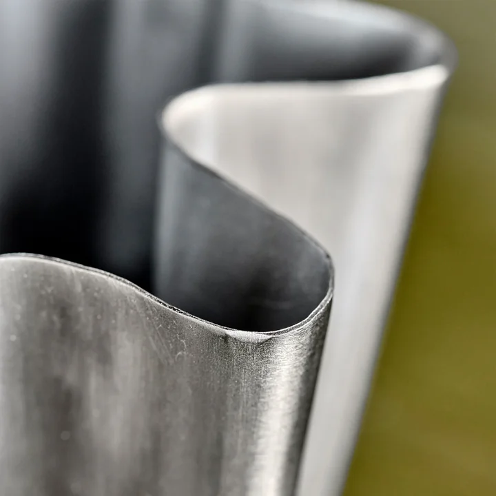 House Doctor - Flood Vase, Ø 23 x H 33 cm, brushed silver finish