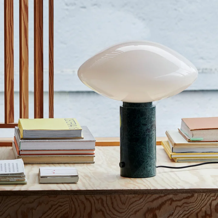 & Tradition - Mist AP17 Table lamp, matt white / guatemala verde