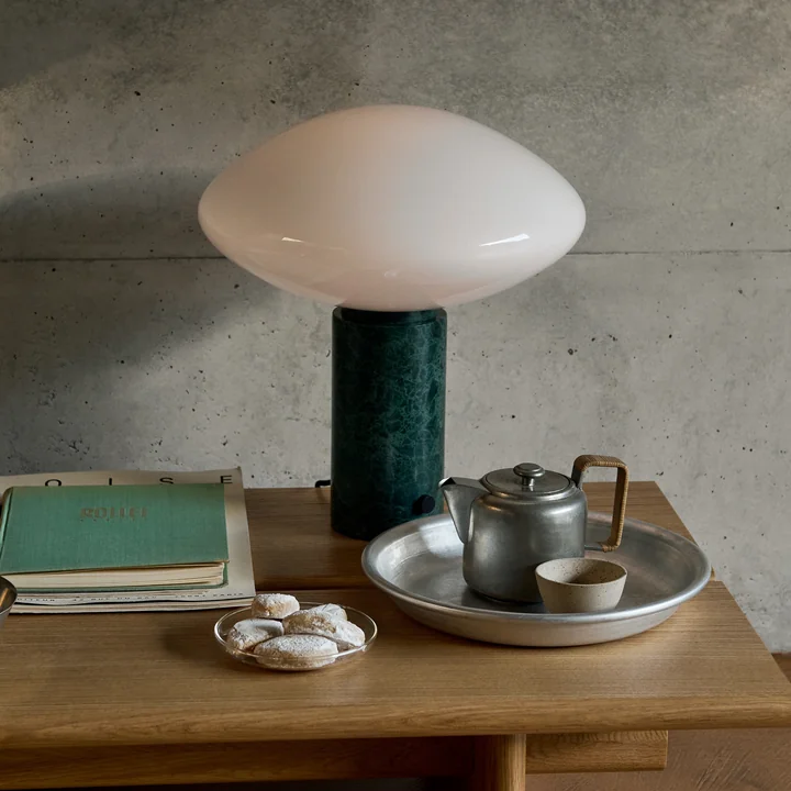 & Tradition - Mist AP17 Table lamp, matt white / guatemala verde