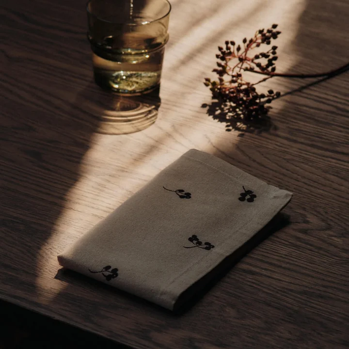 Ferm Living - Baies Napkin, natural / dark chocolate