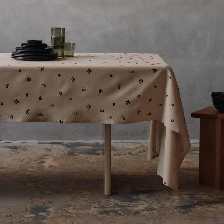 Ferm Living - Baies Tablecloth, 240 x 150 cm, natural / dark chocolate
