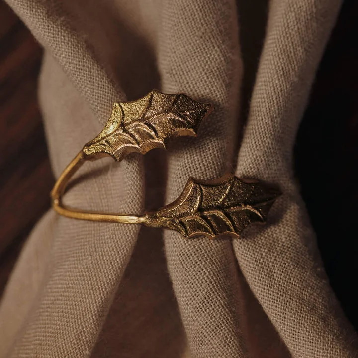 Ferm Living - Holly Leaf napkin ring, brass