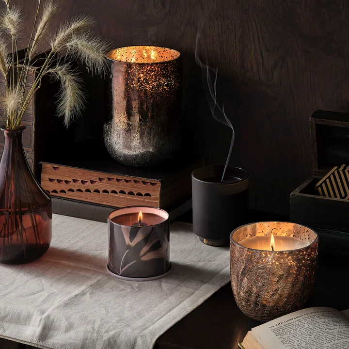 Bloomingville - ILLUME Vanity Tin scented candle