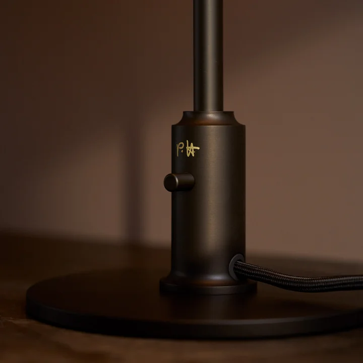 Louis Poulsen - PH 3/2 table lamp, dusty terracotta (Limited Edition 2025)