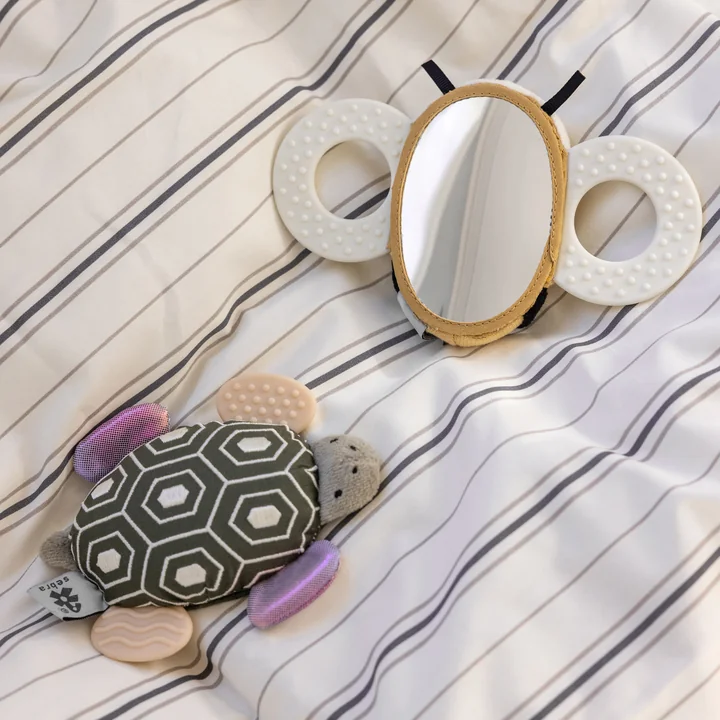Sebra - Activity rattle with mirror, Billy the bee