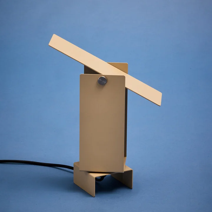 Moebe - Pivoting table lamp, sand