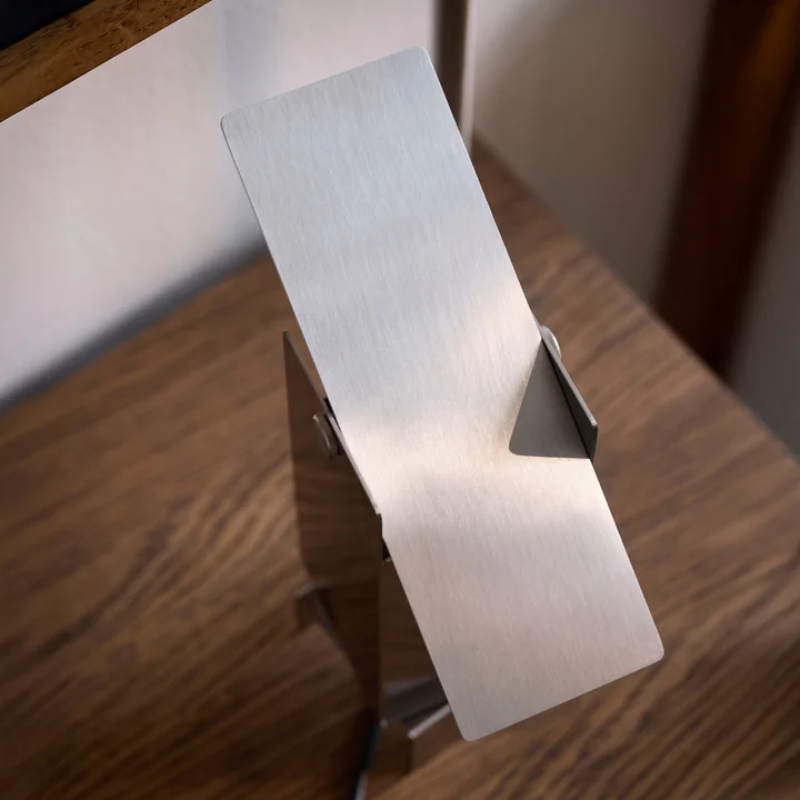 Moebe - Pivoting table lamp, stainless steel