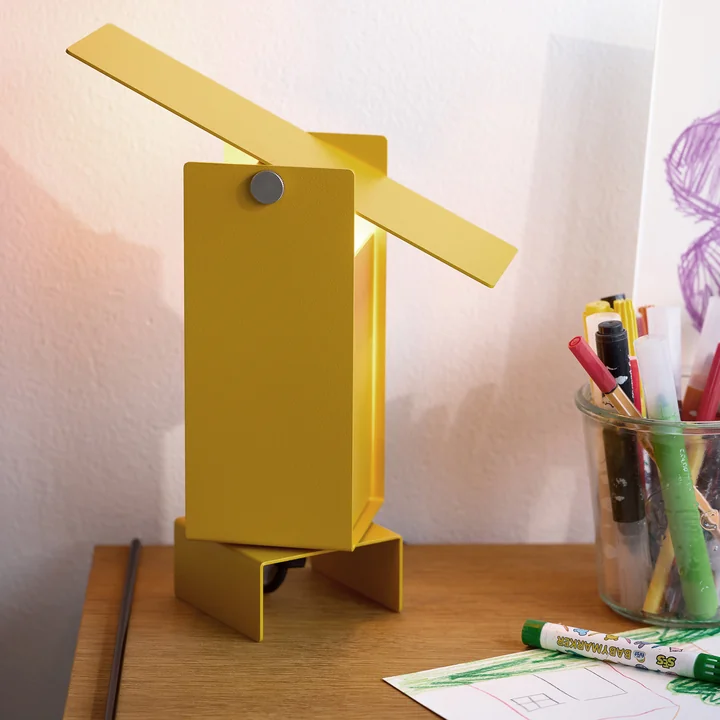 Moebe - Pivoting table lamp, yellow